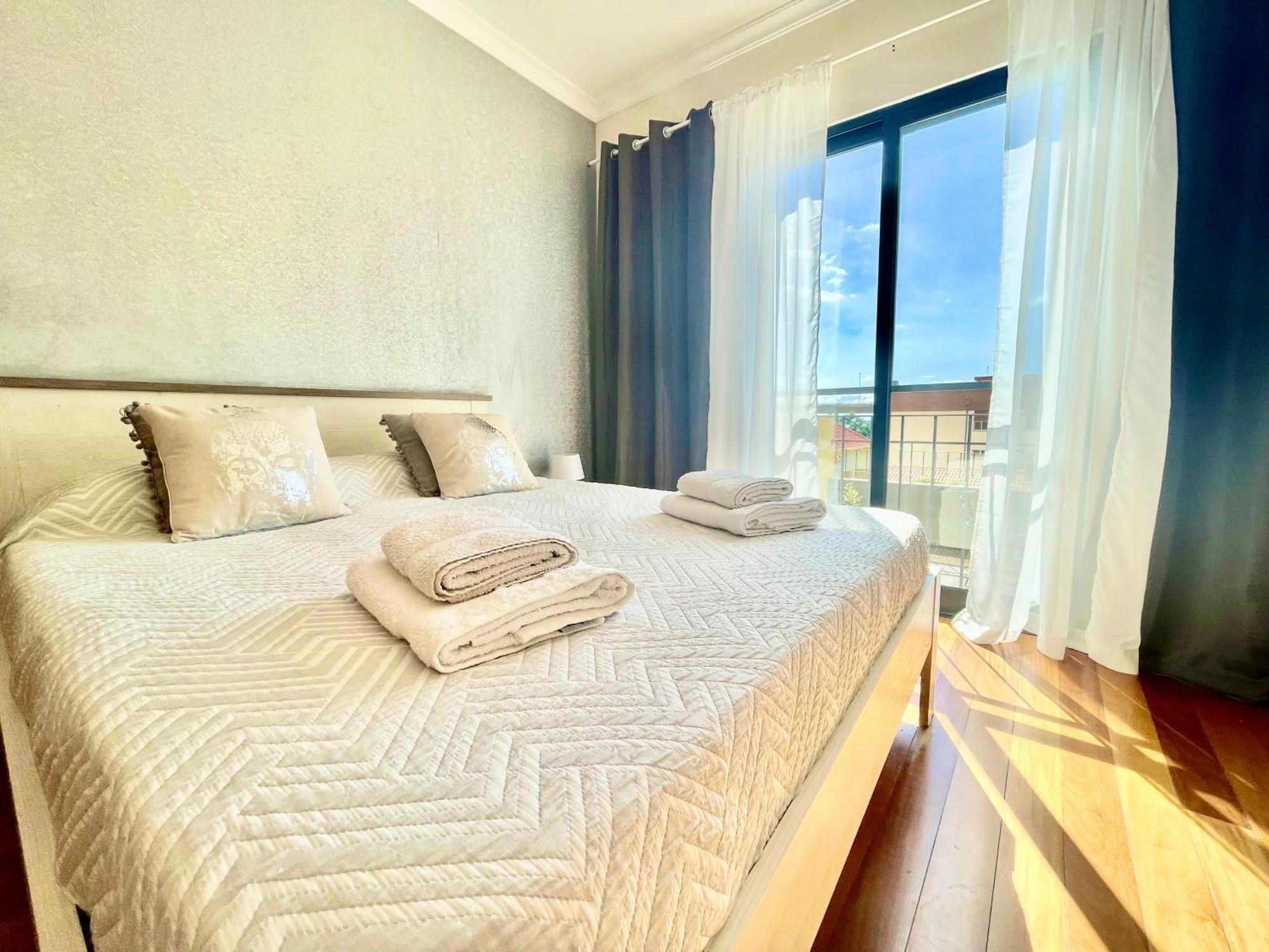 Апартаменты Plaza Charming Flat Санта-Крус Экстерьер фото